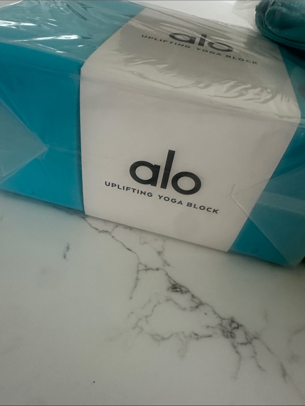 ALO Yoga Teal and Green Yoga Block Set with Teal Strap - Picture 2 of 3